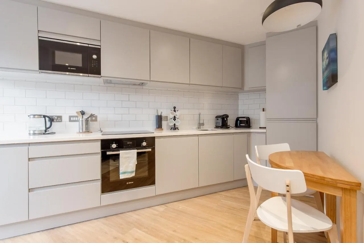 Apartmán Sophisticated Studio For 2 W/ Edin Castle Views Edinburgh