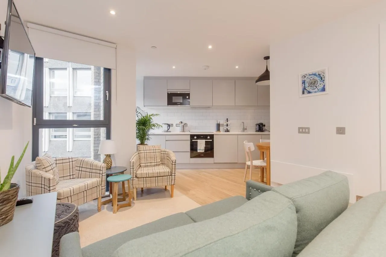 Apartmán Sophisticated Studio For 2 W/ Edin Castle Views Edinburgh 0*,  Velká Británie